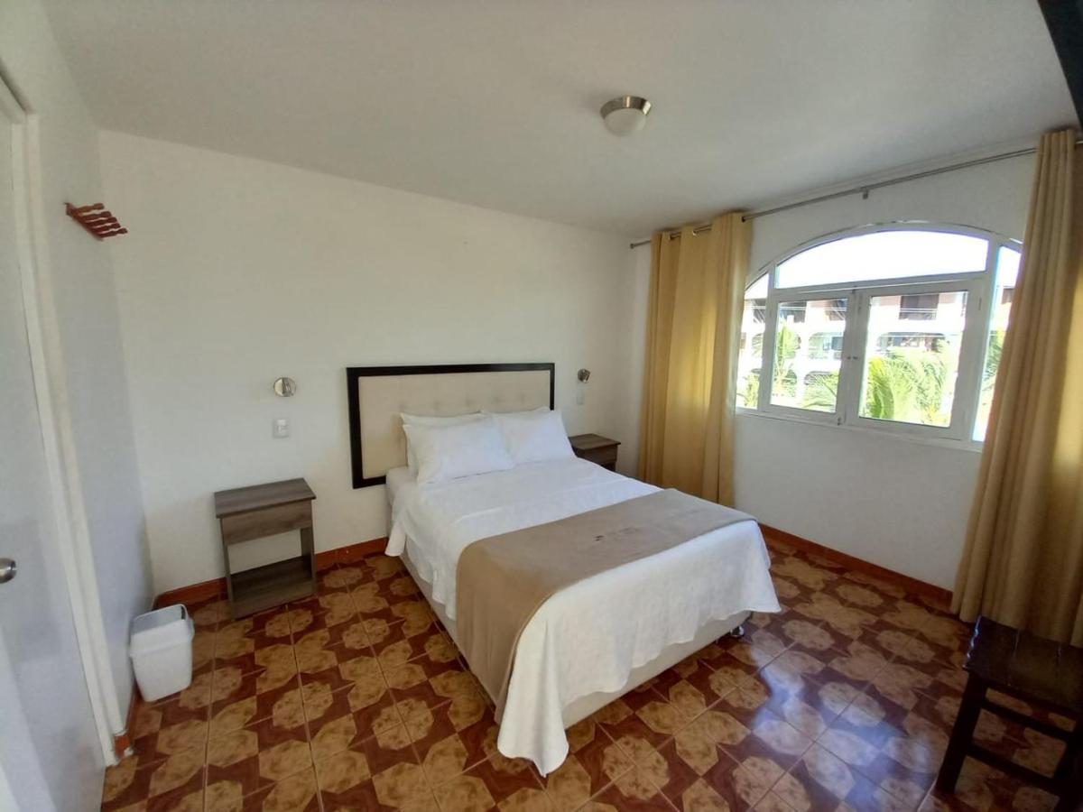 Hostal Los Frayles Paracas Eksteriør billede